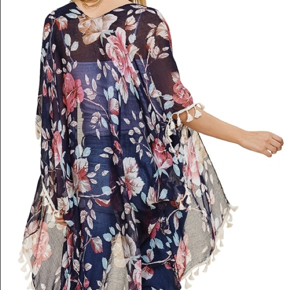 Beautiful Blue Floral Tassel Cardigan! - Picture 5 of 5